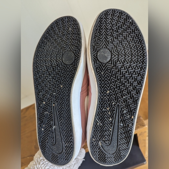 Women's Nike SB 8.5 - Picture 4 of 4